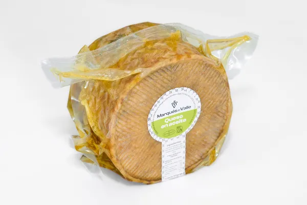 Queso Curado en Aceite envasado con una curación 4 meses de maduración